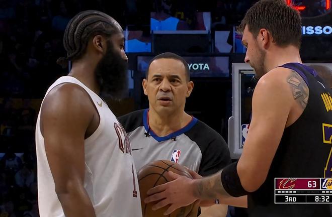 球队核心差距，湖人碾碎骑士，目标直指总冠军，骑士输球更好