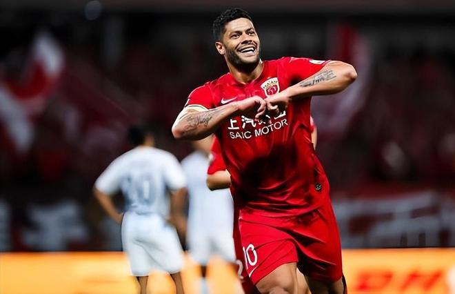 申花队花费重金引进的新外援，表现不如马莱莱？本轮亚冠还被罚下