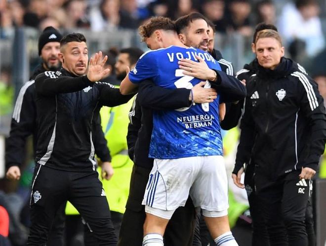 沃伊沃达：不知道我们是否瞄准欧冠，但与豪门竞争让我们自豪