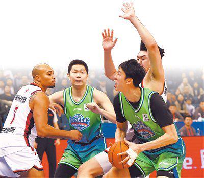 天津男篮主场取胜