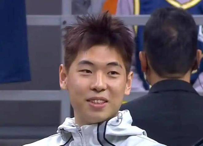 广东宏远今日早报！崔永熙提前复出，徐杰轮休，朱芳雨加快引援