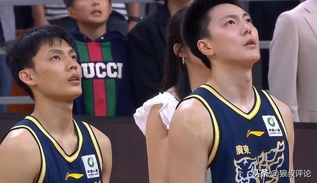 杨鸣：广东过去球在徐杰胡明轩 现在外援持球时间长终结意愿非常强