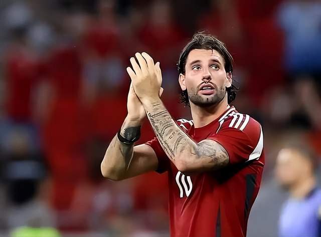 甘比诺希望索博告别安菲尔德,阿德耶米需要突破瓶颈期 甘比诺希望索博告别安菲尔德,阿德耶米需要突破瓶颈期