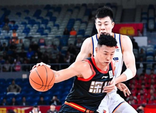 CBA奖项4人双丰收！深圳2将成赢家，徐昕与庞峥麟打出身价！