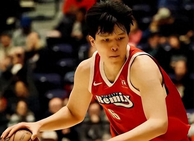 16投14中，砍31+8！杨瀚森最强一战，斯普利特该给机会了