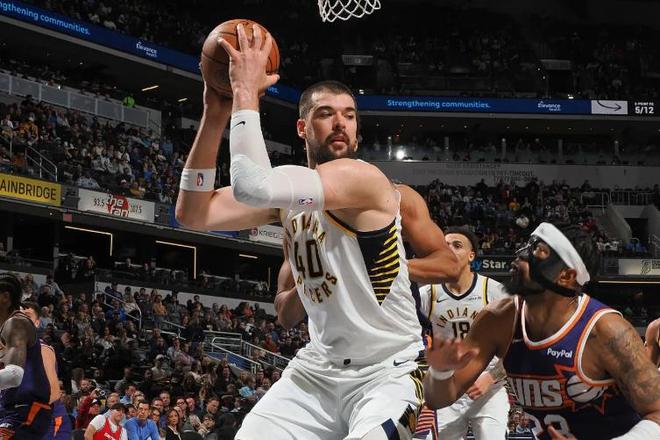 首秀表现中规中矩，快船旧将接下来在步行者能否起到更大的作用呢