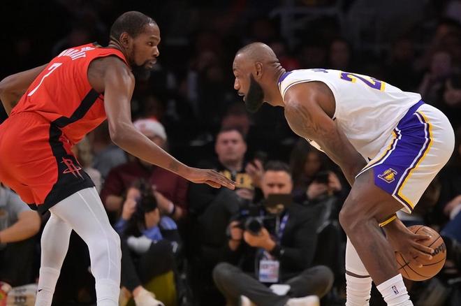 7失误葬送比赛！你拿什么比小卡？赛后还嘴硬甩锅！