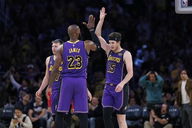 3首轮追字母+2.4亿续小里！队记曝湖人计划 詹姆斯时代真要结束了