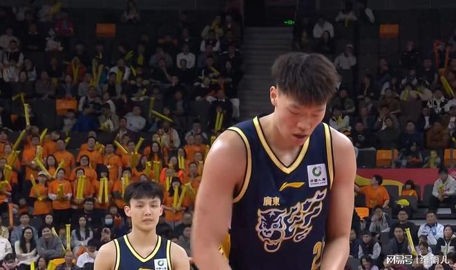 确认了!张昊赛季报销!广东锋线实力大削,朱芳雨被迫留下萨林杰 确认了!张昊赛季报销!广东锋线实力大削,朱芳雨被迫留下萨林杰