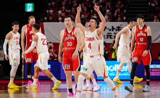 泪目!中国男篮30岁王牌满血归来:轰14分逆转日本,郭士强用对他 泪目!中国男篮30岁王牌满血归来:轰14分逆转日本,郭士强用对他