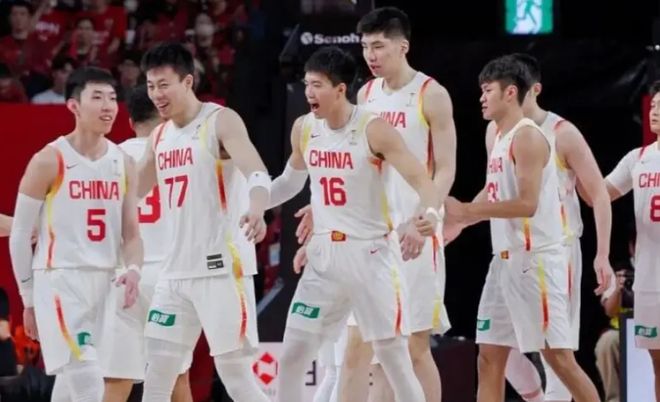 87-80!77-65!世预赛一夜乱了,中国男篮喜讯,最新晋级形势如下