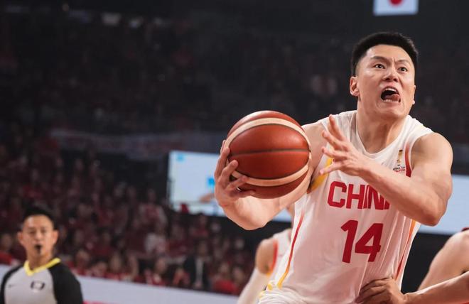 砍9分11篮板!中国男篮1米98奇兵正负值+21:郭士强用对他