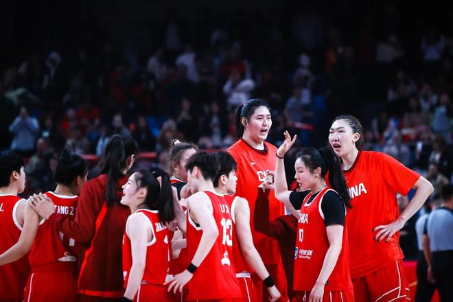 14选2的残酷“减法”!一场大胜后,中国女篮最终名单浮出水面 14选2的残酷“减法”!一场大胜后,中国女篮最终名单浮出水面