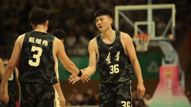 队长轰26+2独木难支!哈维三分球8中0有失水准,辽篮6连胜戛然而止