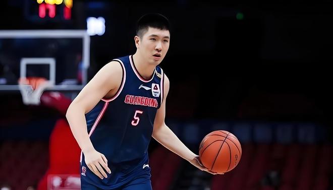 CBA重磅消息:广东“冠军神射”宣布复出!易建联现身,人气爆棚 CBA重磅消息:广东“冠军神射”宣布复出!易建联现身,人气爆棚