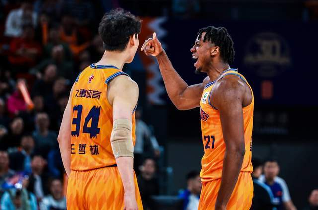 CCTV5直播上海VS山西全力横扫！怀特塞德称霸内线，卢伟拒绝爆冷