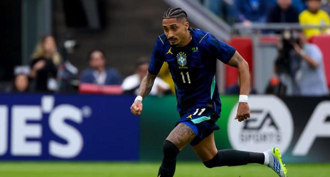 阿斯:关于拉菲尼亚的拉伤,巴萨收到的初步反馈并不乐观 阿斯:关于拉菲尼亚的拉伤,巴萨收到的初步反馈并不乐观