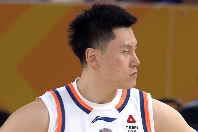 CBA:张镇麟15分国手16分,豪取13连胜,张宁低迷-14