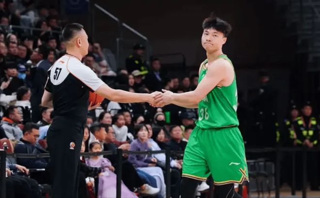 大莫奖励自己一个技犯，手帝这发挥真有机会，乌戈正式表态