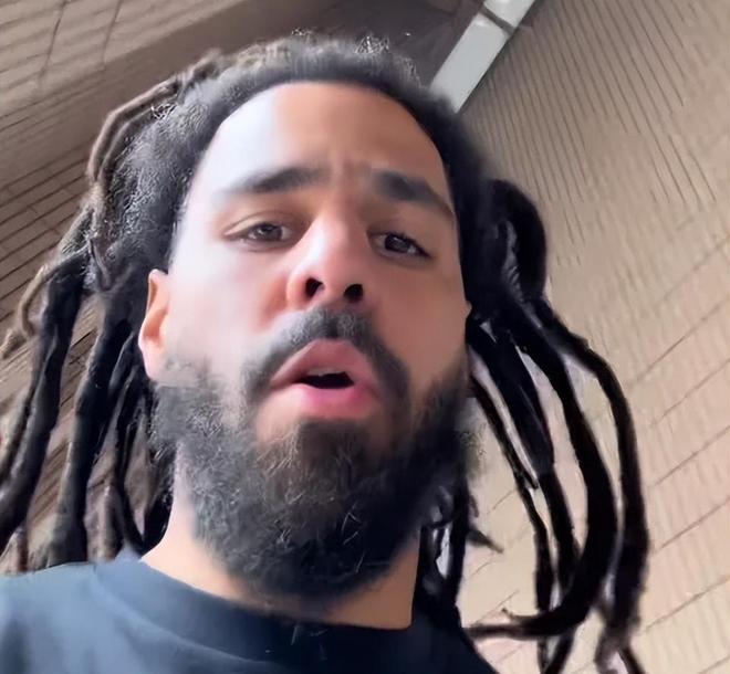 打不打球不重要！格莱美得主随便亮个相同曦队也会引起广泛关注？