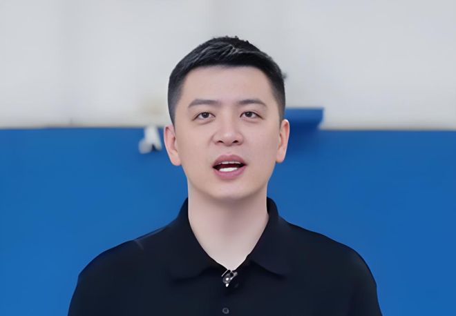 实话实说!杨鸣对广东队的点评,十分客观 实话实说!杨鸣对广东队的点评,十分客观