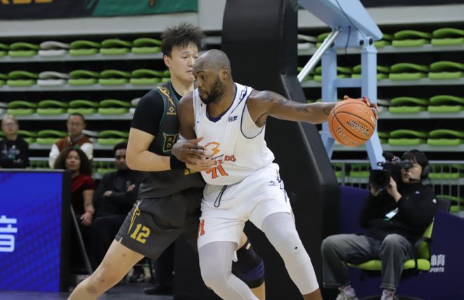 广东出手了？曝2米13全能大外援即将登陆CBA，能否改变争冠格局
