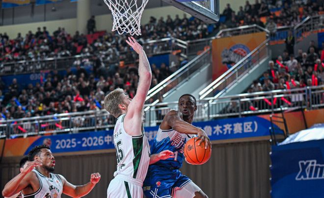 八战七败基本无缘季后赛！土豪队面临重建，大手笔投入沦为一场空