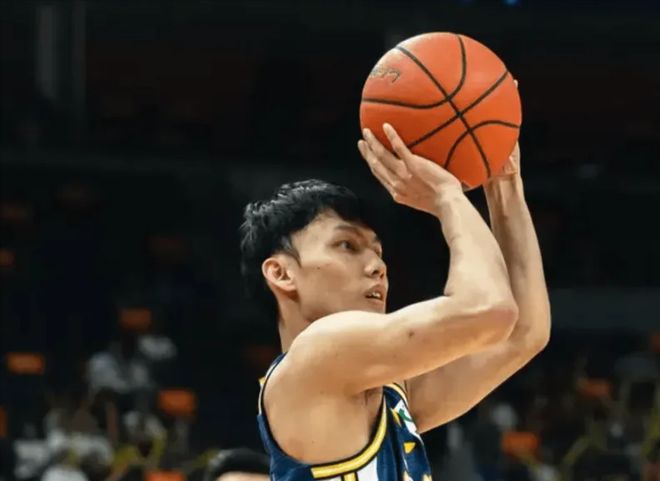 大胜卫冕冠军锁死MVP，广东队第三赛段最强一战，杜锋正式表态