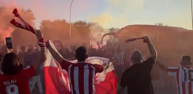 世体：马竞主场对阵巴萨门票早已售罄，并有望刷新上座纪录