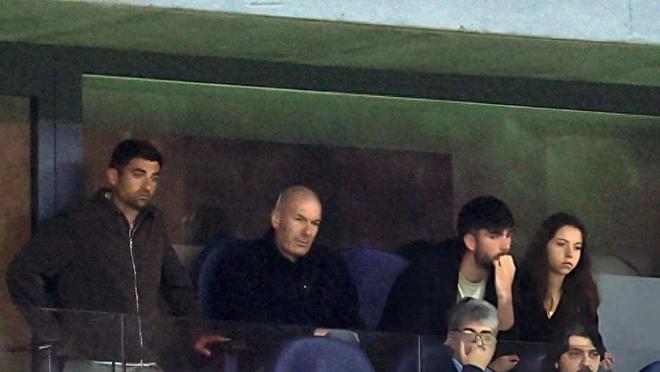 欧冠：齐达内目睹皇马输给拜仁的反应