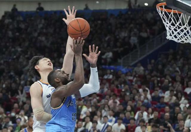 赛场瞬间｜CBA ：北京北汽83比88不敌上海久事