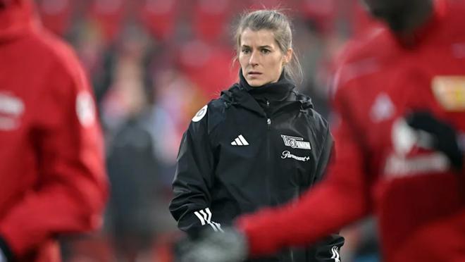 柏林联合新任女主帅埃塔遭性别歧视言论,俱乐部官方下场回击