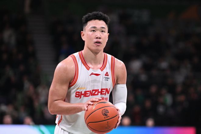 超京粤升第3！深圳13连胜送四川38连败 贺希宁33分王浩然29+10