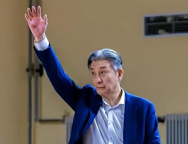 胜宁波发布会！郑永刚赞3将+挺贺希宁夺MVP，贺希宁则展领袖气质