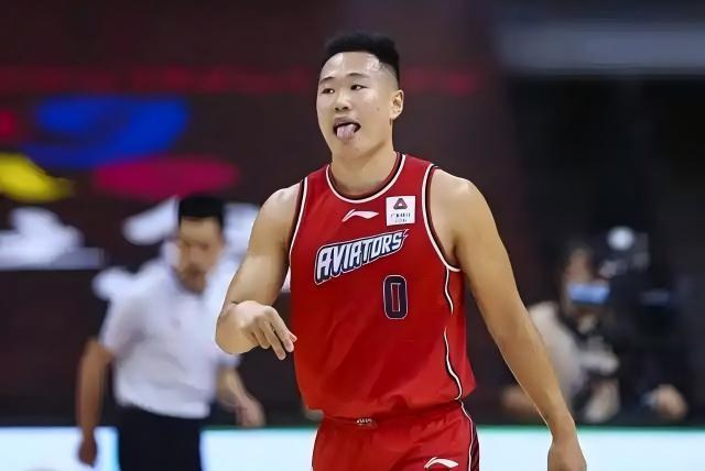 CBA季后赛｜深圳男篮两胜浙江晋级四强