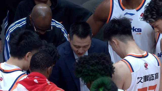 上海男篮战北京抢开局，周琦体能是隐患 张镇麟对小曾 2将胜负手
