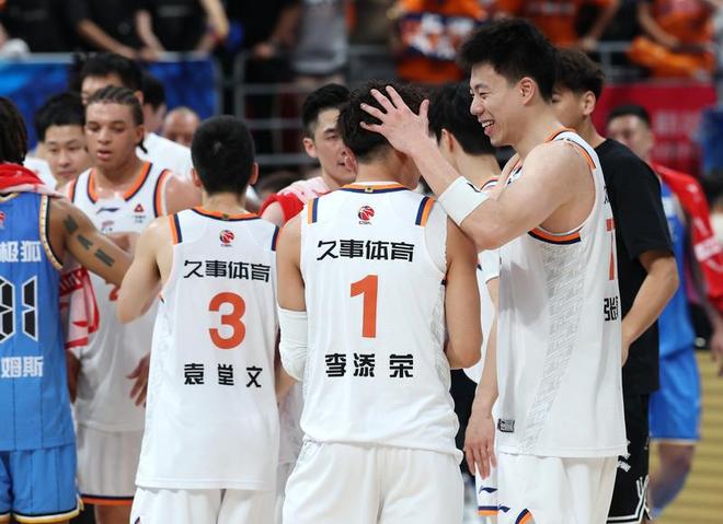 上海队时隔24年重返CBA总决赛