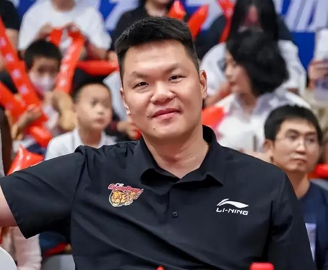 宏远速递！朱芳雨启动回购谈判，胡明轩收获喜讯，易建联最新消息
