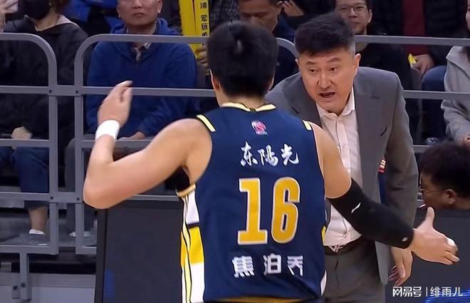 放走王少杰+逼退焦泊乔！广东队内线告急，朱芳雨强挖国青中锋？