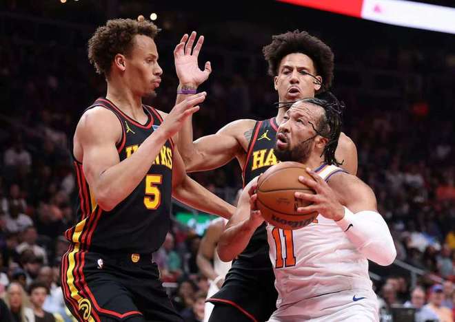 布伦森30+13末节17分!尼克斯险胜老鹰 沃克本季244三分队史第一