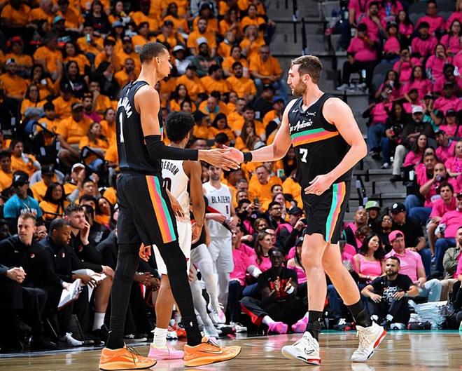 14����������10�֣������油�з��ܹ��ڼ��������𵽲�С�����ã�