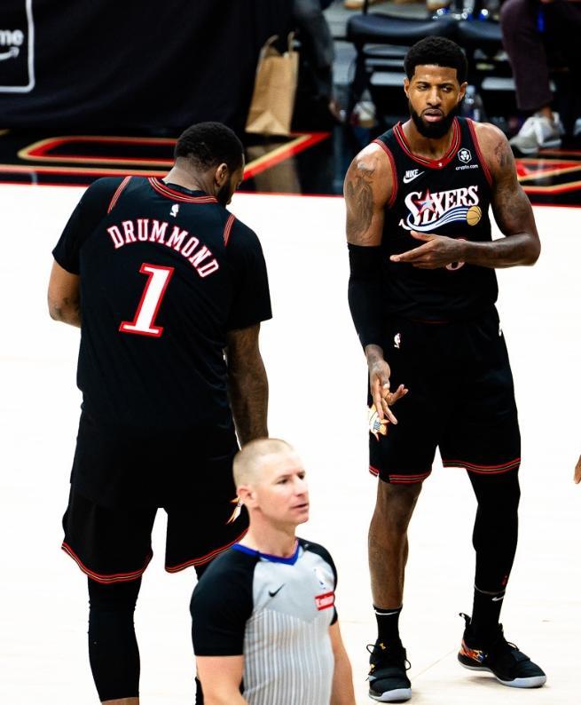 探花打铁两双乔治4记三分，马克西31+4+6难救主，76人惜败绿军