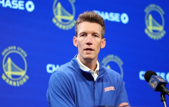 小卡、老詹、字母，勇士3选1！邓利维要为库里第5冠任性一把？