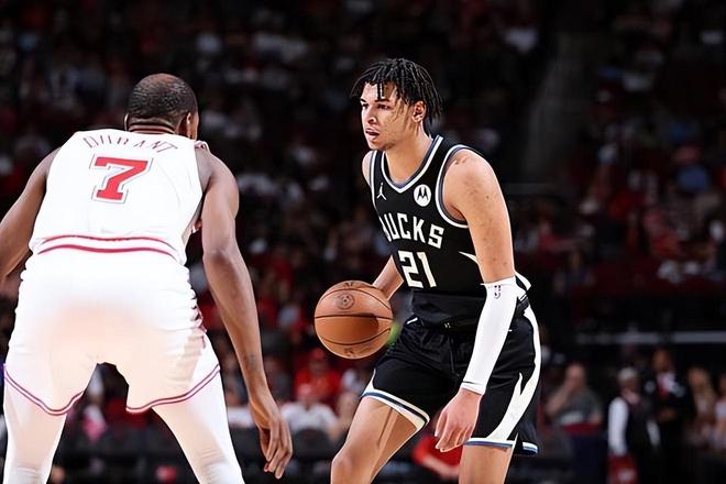 3名雄鹿球员面对火箭打出生涯最强之战，他们的能力都非常一般？