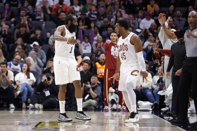 错失大爆冷!残阵骑士憾负联盟第1 哈登米切尔被曝将商讨老詹回家