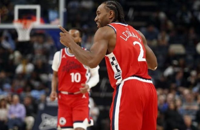 翻身中投绝杀！伦纳德再度爆发，已成NBA第一人