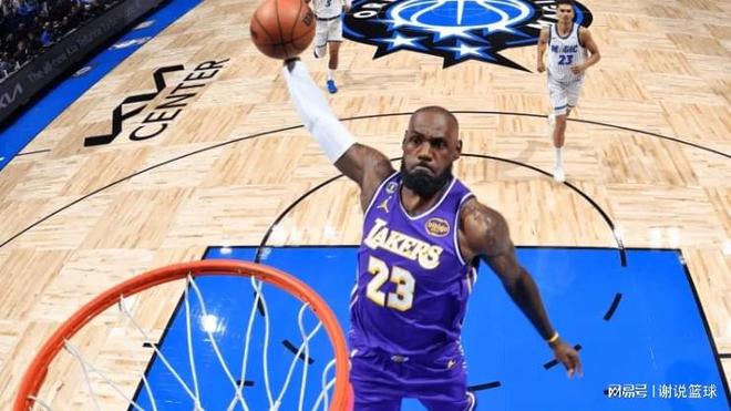 湖人结束客场之旅两喜一忧，詹姆斯开启季后赛模式，实力榜进前五