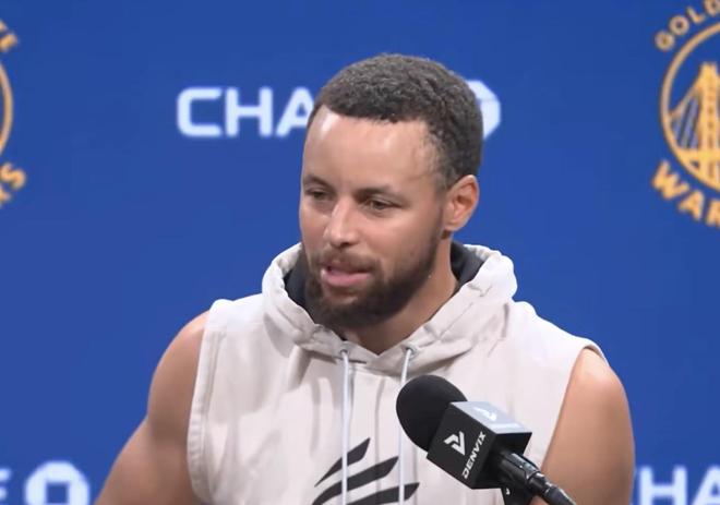 库里：看到队友拼命我却无法上场的感觉很沮丧，依然感觉自己无所不能