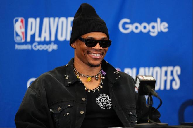 场均15+6+6!恭喜威少!续约基本稳了,名记:队友和教练很尊重他