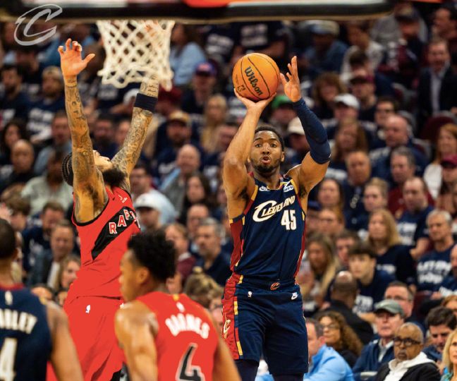 骑士主场再出击！全队仅1人缺席，米切尔联手哈登力争再下一城